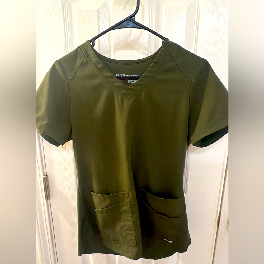 Greys anatomy Olive green. Top only. Size XS